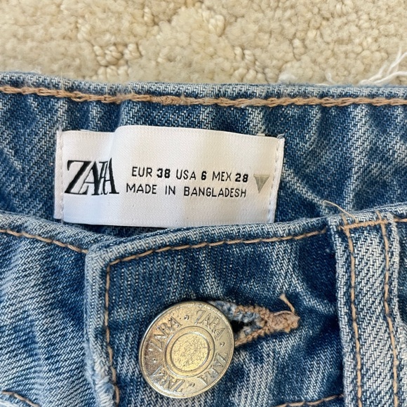 Zara ripped mom jean fit - Picture 2 of 3
